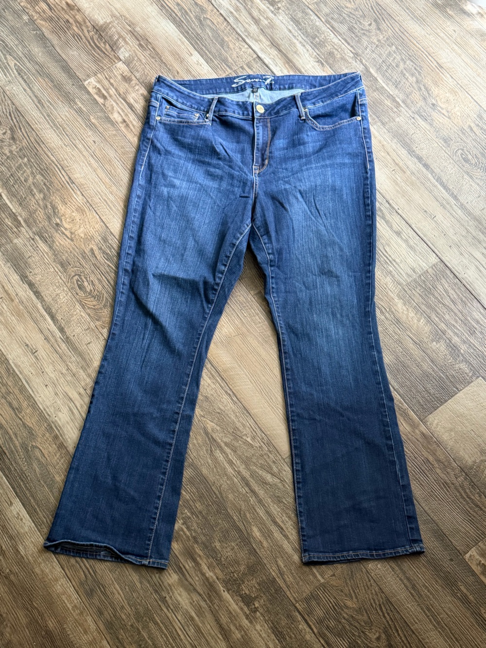 Seven7 Women's Straight Leg Jeans in Dark Blue Wash